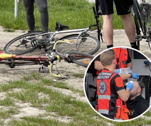 Czołowe zderzenie rowerzystów w Warszawie. Cyklista trafił do szpitala
