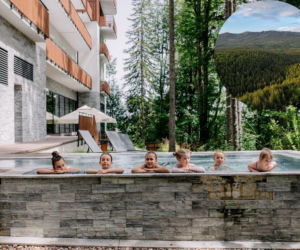 Koniec lata pod znakiem rodzinnych mikrowypraw. Dolny Śląsk znów na topie 