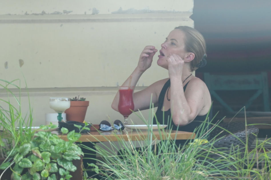 Monika Richardson z córką w restauracji