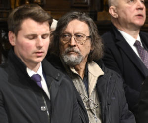 Msza za ofiary Smoleńska w Archikatedrze. Obecni Nawrocki i Kaczyńska