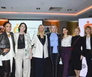 Pokochaj swoje ciało: Omenaa Mensah, Joanna Przetakiewicz, Ewa Chodakowska, Kinga Zawodnik, Maffashion