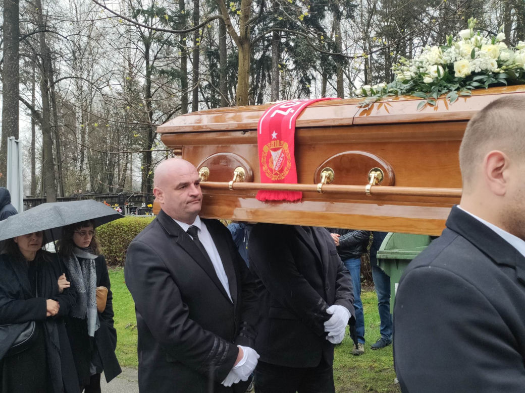 Pogrzeb znanego łódzkiego dziennikarza. Pochowano Piotra Wesołowskiego