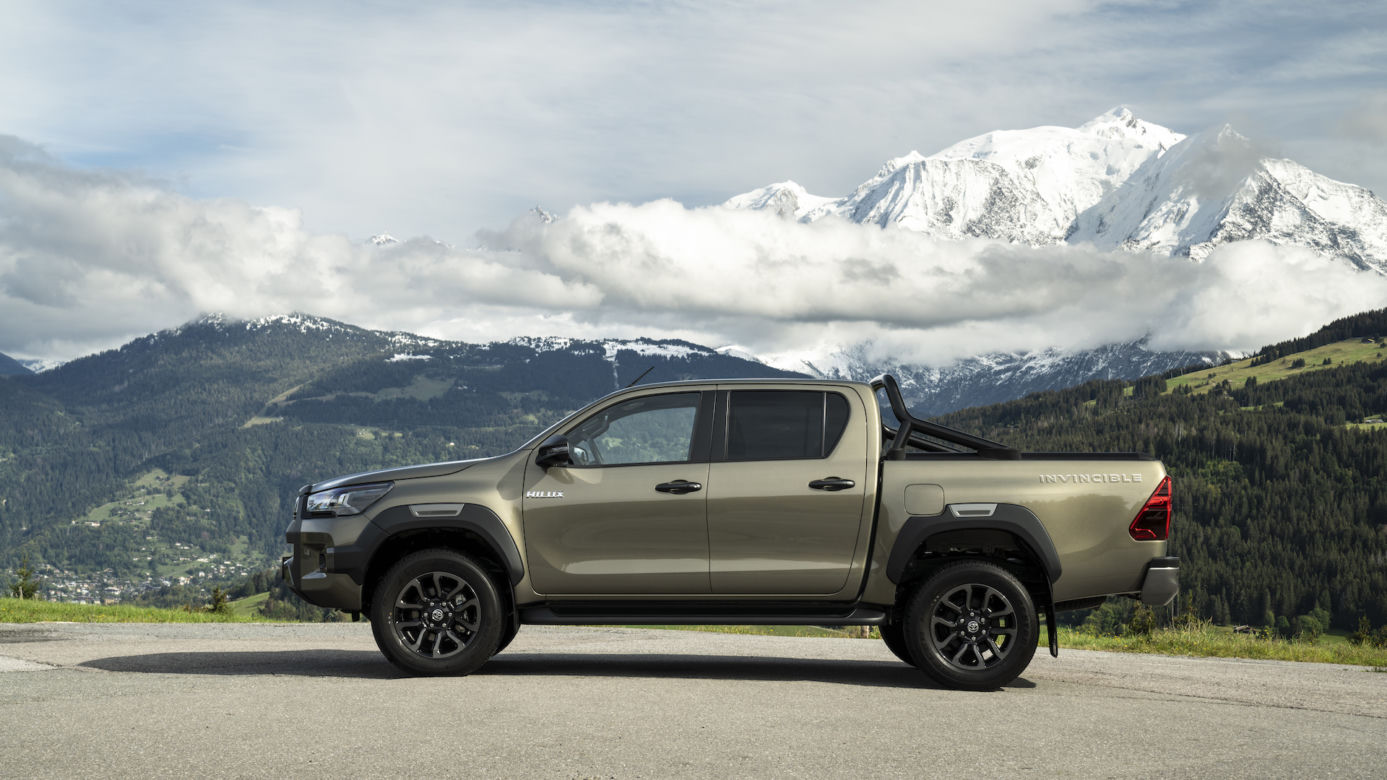 Toyota Hilux 2.8 Invincible