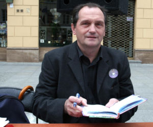 Wojciech Wysocki przeszedł wielką przemianę. Od czarnych charakterów do gwiazdy Rancza