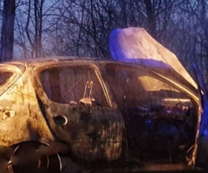 Makabra pod Mordami. Spalił się w aucie, bo zapalił papierosa
