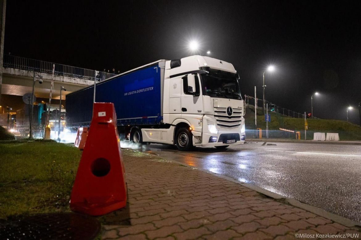Drogowe przejścia z Białorusią w Kuźnicy i Bobrownikach znowu otwarte