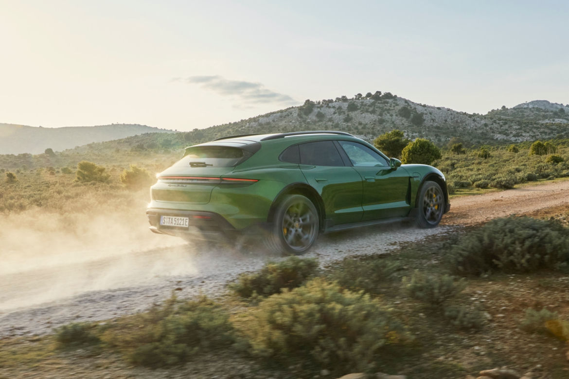 Porsche Taycan Cross Turismo