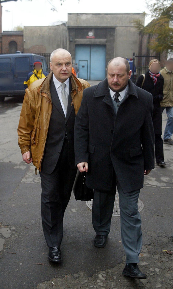 Tajemnicza śmierć i pogrzeb w sekrecie. Znany prokurator Jerzy Hop i jego syn nie żyją. Ostatnie pożegnanie