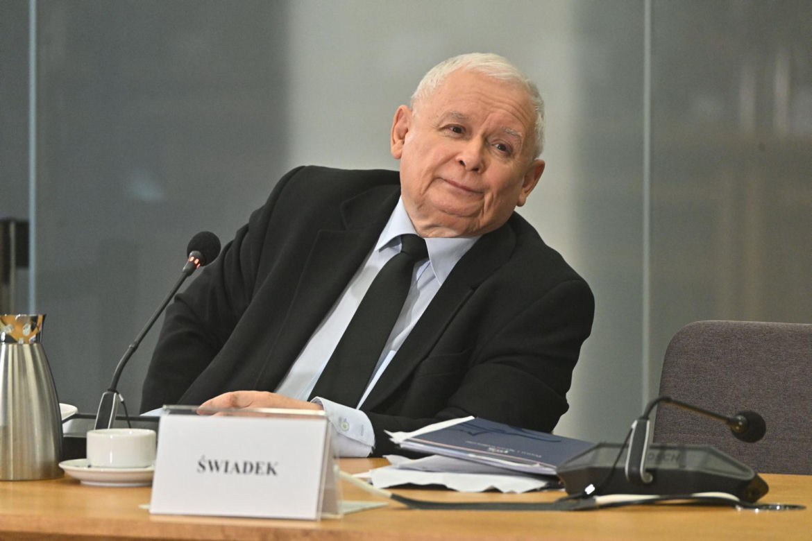 Jarosław Kaczyński zeznaje przed komisją śledcza ds. Pegasusa