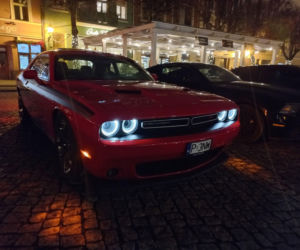 Świąteczny Zlot Amerykańskich Samochodów na Rynku w Lesznie