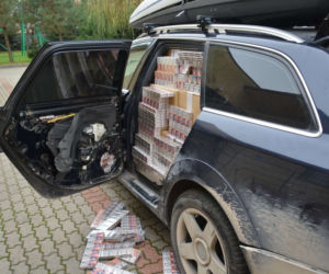 Audi A6 allroad wypchane po brzegi papierosami