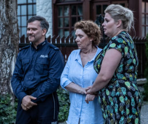 W rytmie serca 5 sezon odc. 54. Szarek (Dariusz Toczek), Ewa (Elżbieta Romanowska), Liliana (Elżbieta Jarosik)