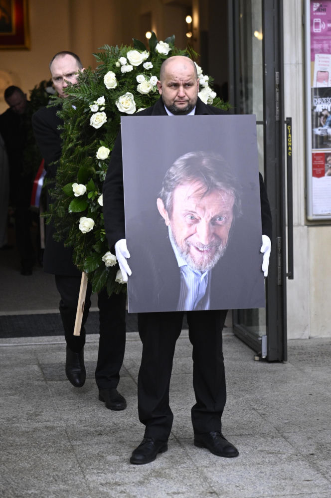 Pogrzeb Edwarda Linde-Lubaszenki