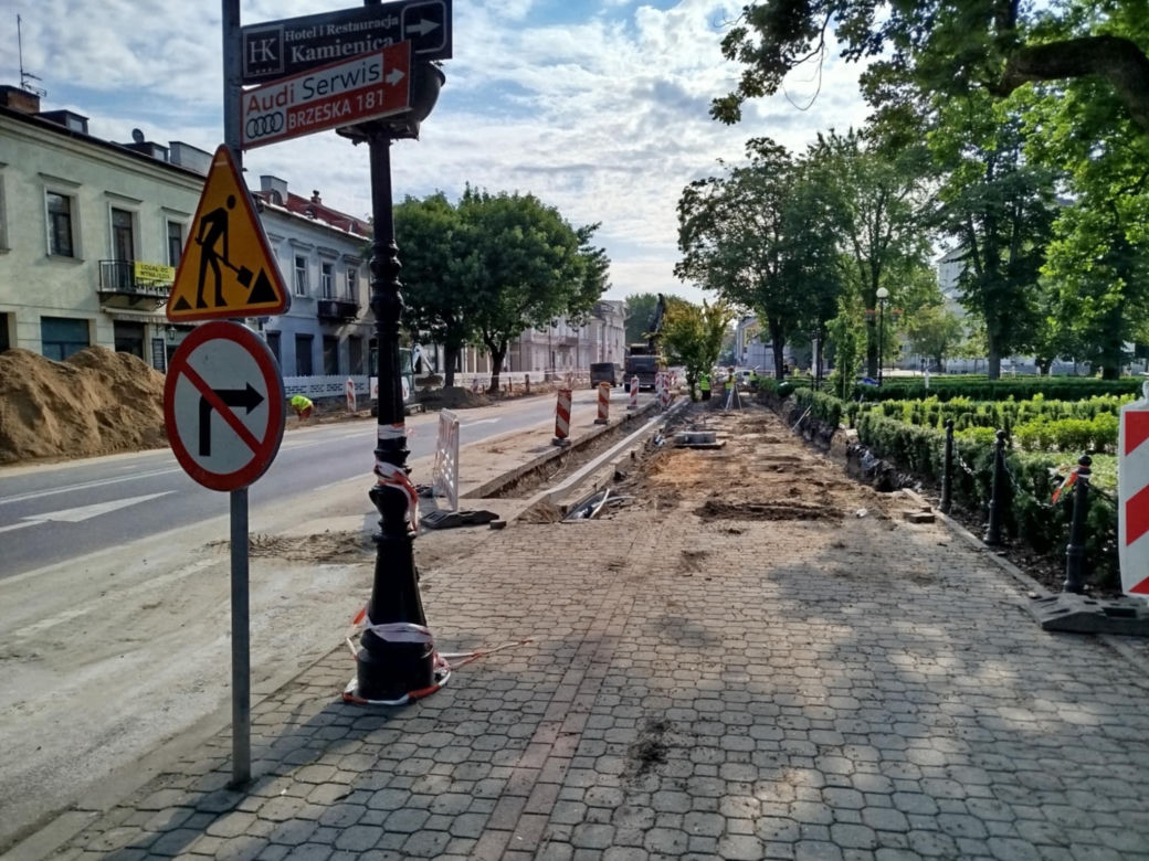 Od 16 lipca wystąpią ograniczenia w ruchu, polegające na zamknięciu odcinka ul. Floriańskiej od skrzyżowania z ul. Piłsudskiego do skrzyżowania z ul. 3 Maja (włącznie).
