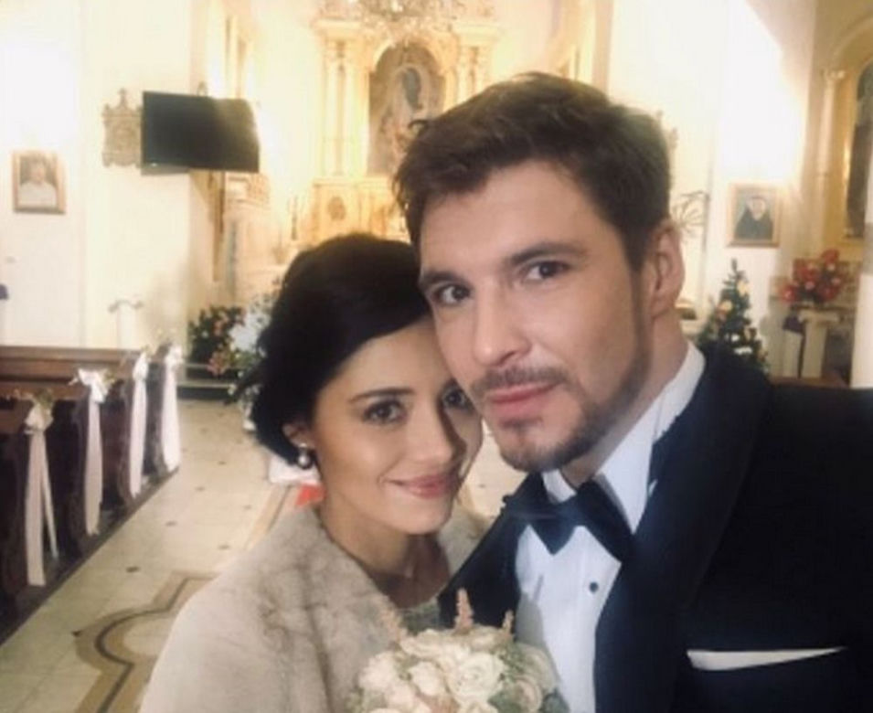 M jak miłość. Iza (Adriana Kalska), Marcin (Mikołaj Roznerski)