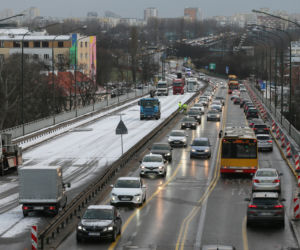 Slalom na Trasie Łazienkowskiej. Trwa remont wiaduktów