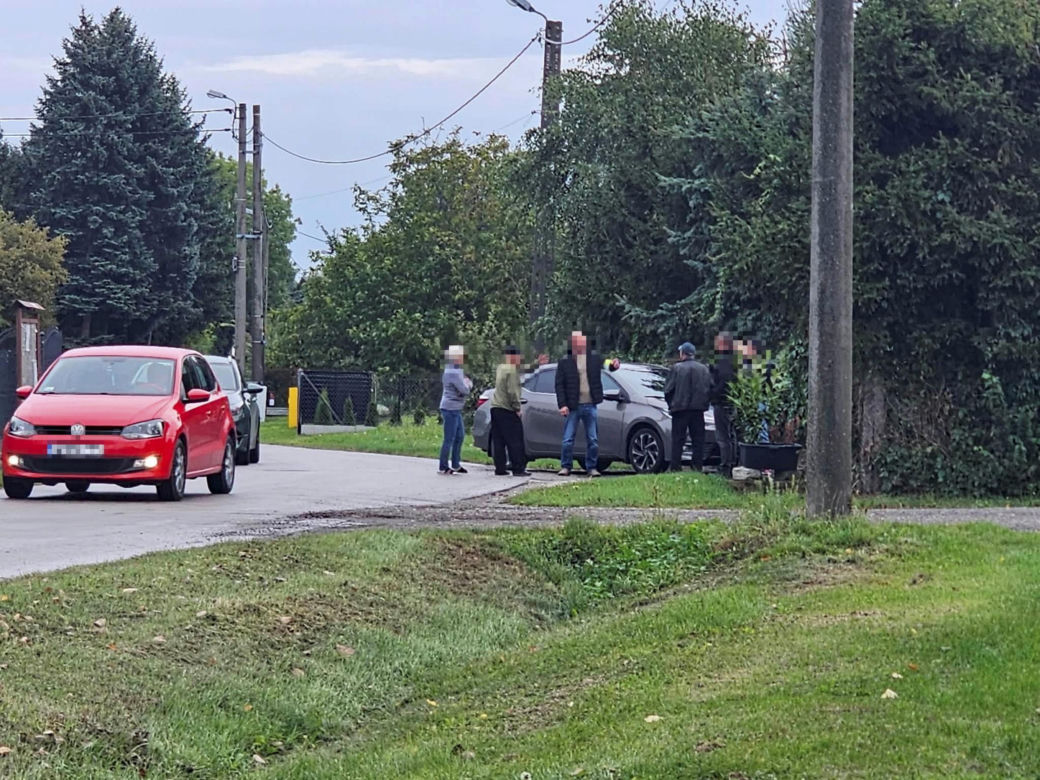 Pożar w bazie Starlink na Mazowszu. Minister mówi wprost o możliwym sabotażu, służby w akcji