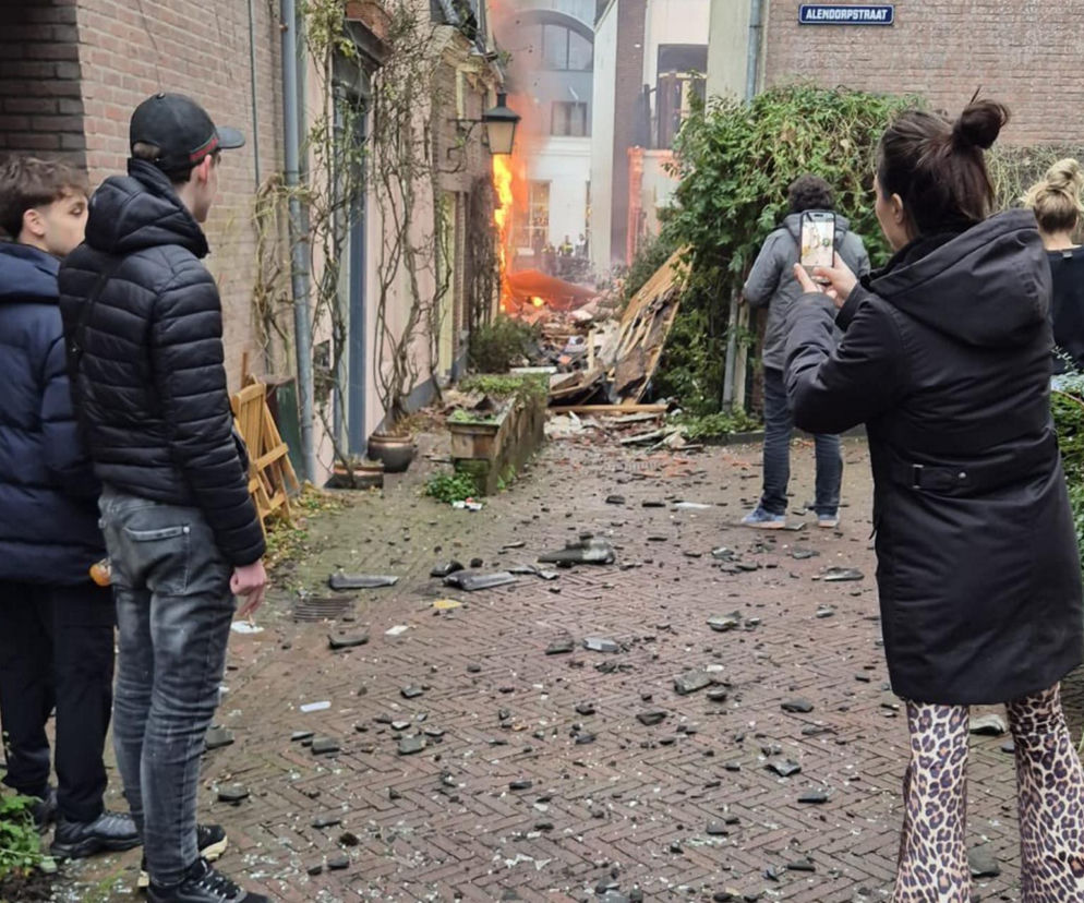 Dwa wybuchy i wielki pożar w centrum Utrechtu. Co najmniej jedna osoba ranna