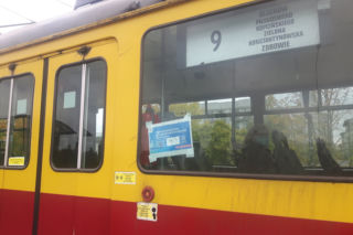 Obostrzenia w łódzkich tramwajach i autobusach! Czy prowadzący wyproszą pasażerów? 