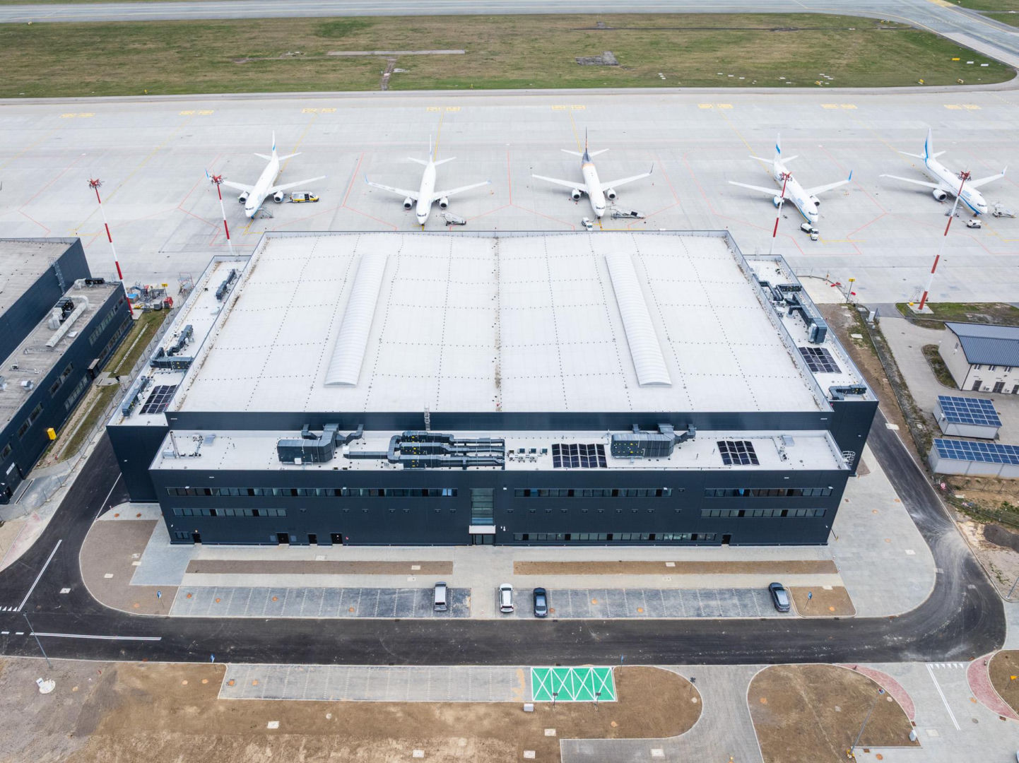 Hangar H4  na lotnisku w Pyrzowicach (Katowice Airport)