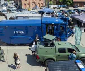Warszawskie Targi Obronne. Ponad 100 wystawców, broń, sprzęt wojskowy i wyposażenie służb mundurowych w jednym miejscu!