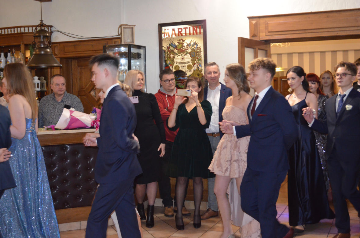 Za STO dni matura. Bal Społecznego Liceum STO w Starachowicach