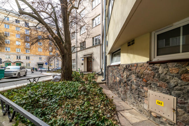 Dom Pod Żaglem na Alei Przyjaciół w Warszawie