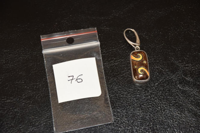 Rozpoznajesz te błyskotki? Policja poszukuje właścicieli bizuterii i kosztowności