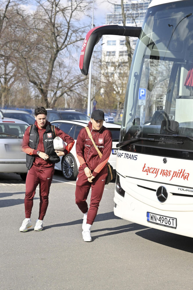 Polscy piłkarze polecieli na finał baraży ze Szwecją