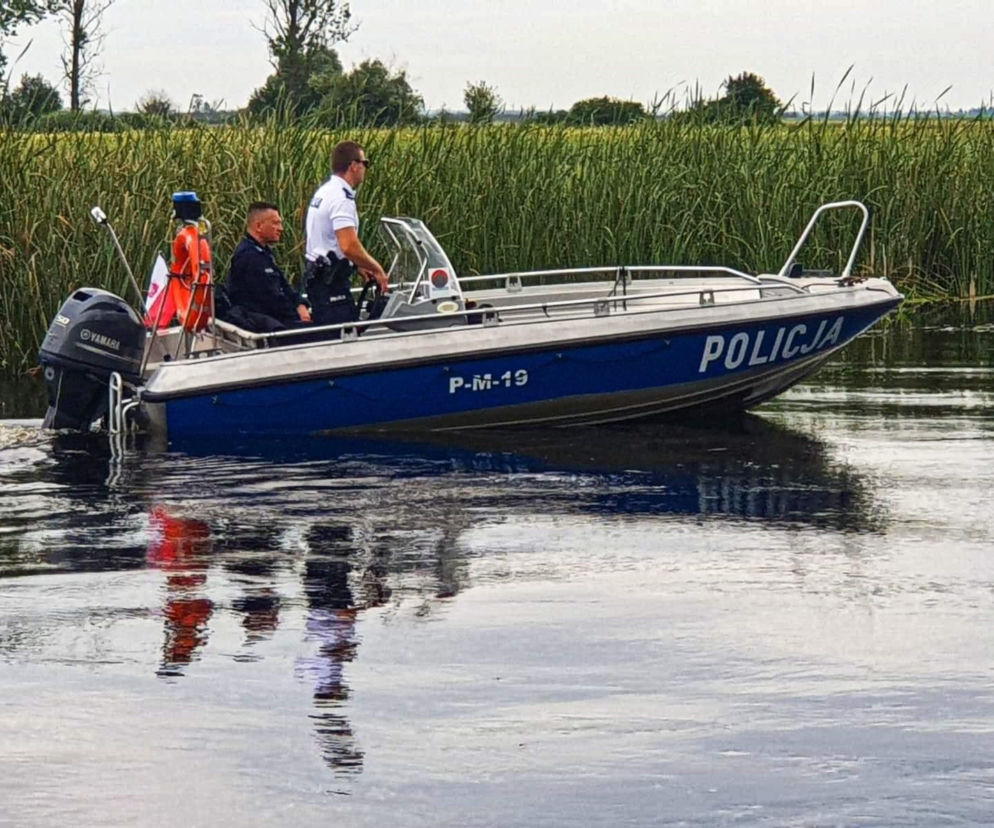 Turysta z woj. mazowieckiego zaginął w Białowieży. Płetwonurkowie przeczesują rzekę