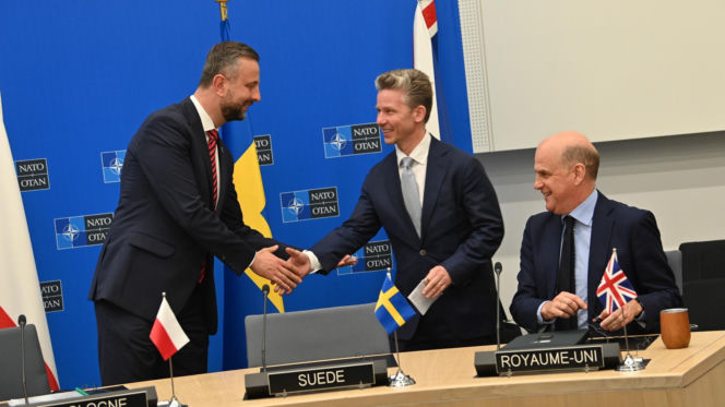 wicepremier - minister obrony narodowej Władysław Kosiniak-Kamysz wziął udział w spotkaniu ministrów obrony NATO w Brukseli