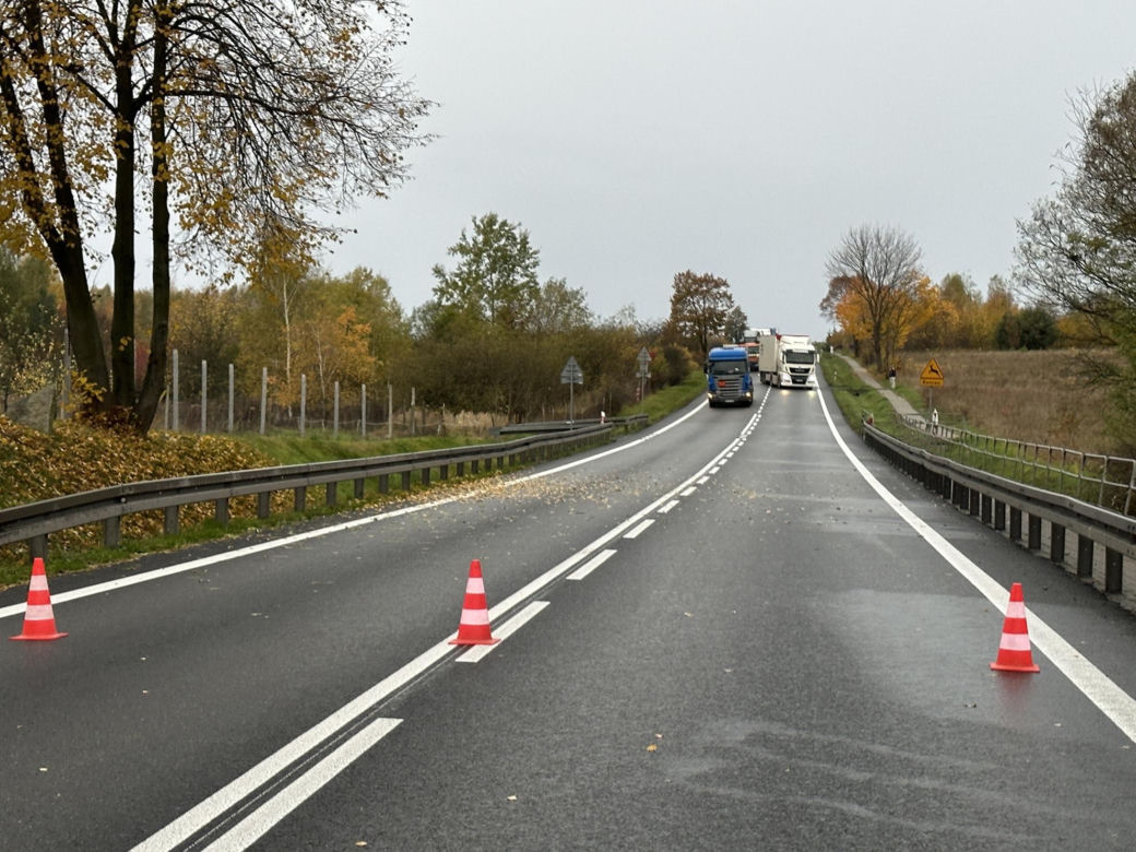 Horror pod Grójcem. Ciężarówki stanęły w ogniu, kierowcy spłonęli żywcem