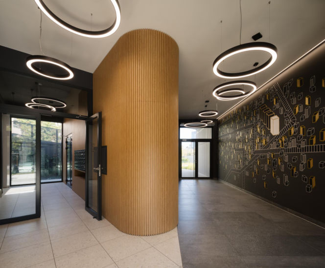 Kolejowa 19 w Warszawie, RISKARCH