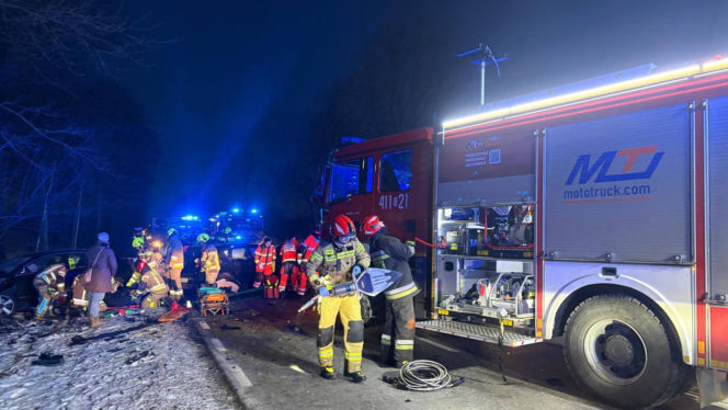 Zderzenie trzech aut na DW212 03.02.2026