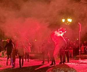 Racowisko kibiców Jagiellonii Białystok rozpoczęło się o symbolicznej godz. 19:20