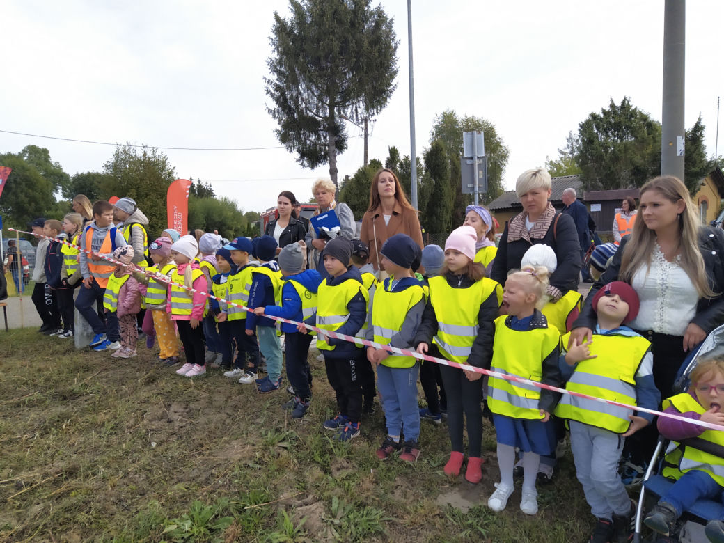 ZOBACZ ZDJĘCIA z akcji "Bezpieczny przejazd" w Koszewnicy, w gminie Kotuń - 15.09.2022