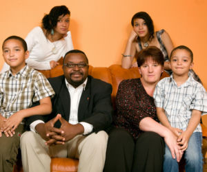 Były poseł zachęca, by mieć dużo dzieci. Sam ma siedmioro! Jeden z synów to znany muzyk