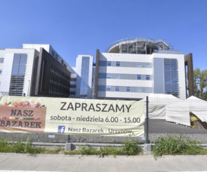 Śmigłowiec wywieje im bazarek? Sprzedawcy nie odpuszczą 
