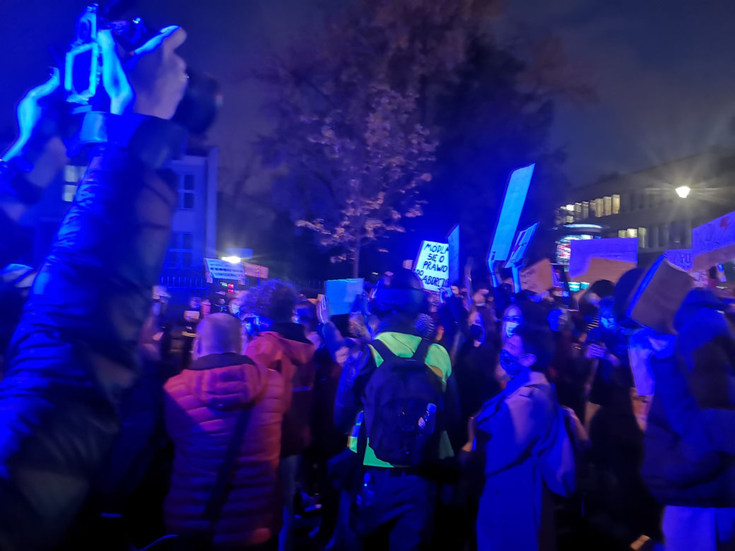 Protesty kobiet 28.10.2020. Polki manifestują w Warszawie