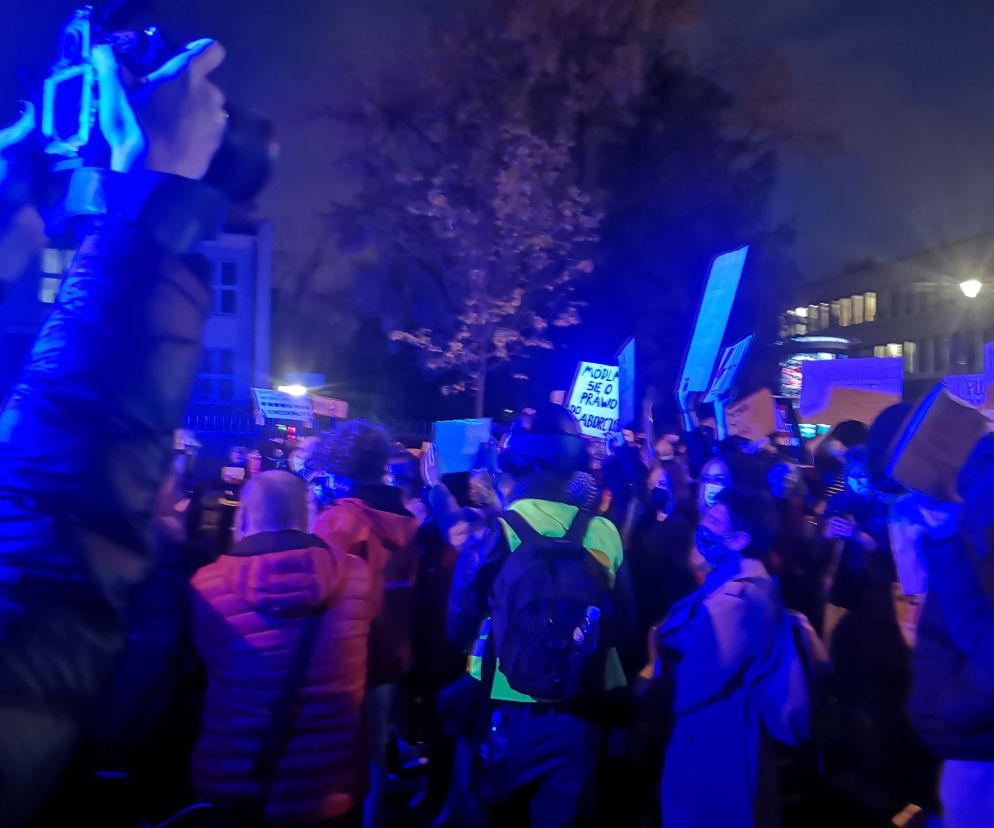Protesty kobiet 28.10.2020. Polki manifestują w Warszawie