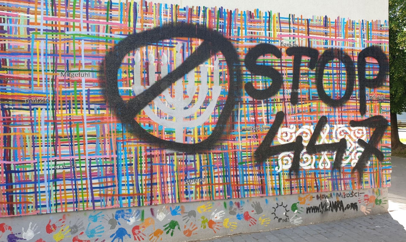 Mural "Utkany wielokulturowością" zniszczony po raz trzeci!