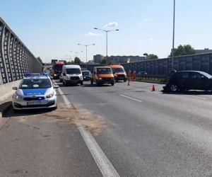 Gigantyczny korek na S8. Kierowcy mogli skorzystać tylko z jednego pasa. Doszło do kolizji