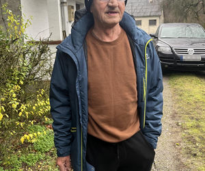 Uszkodzona trakcja i wybita szyba w pociągu. Służby badają tajemnicze zdarzenie