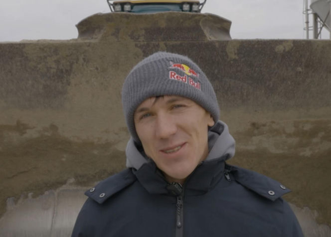 Maciej Janowski porzucił motocykl dla 10-tonowej bestii! Groziła mu praca na etacie