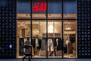 To idealna sukienka na święta. Jest elegancka, ciepła i stylowa