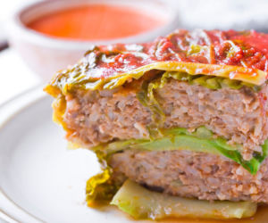 Zapiekanka z mielonego i kapusty - przepis na polską lasagne o smaku gołąbków