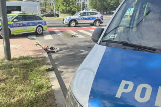 Śmiertelne potrącenie 12-latki na rowerze przez ciężarówkę. Na miejscu pracuje policja oraz prokurator