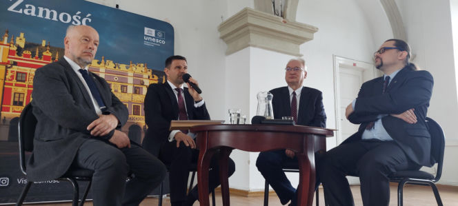 Konferencja poświęcona Pałacowi Zamoyskich