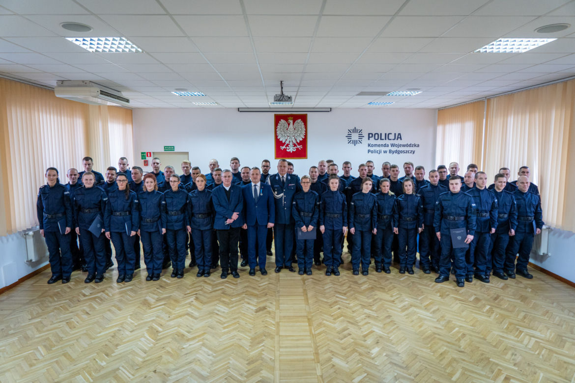 Młodzi policjanci złożyli w Bydgoszczy ślubowanie