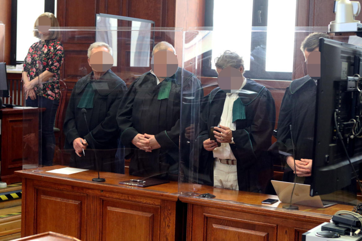 Adwokaci nie byli zadowoleni z wyroków dla byóej prezes i członków spółdzielni